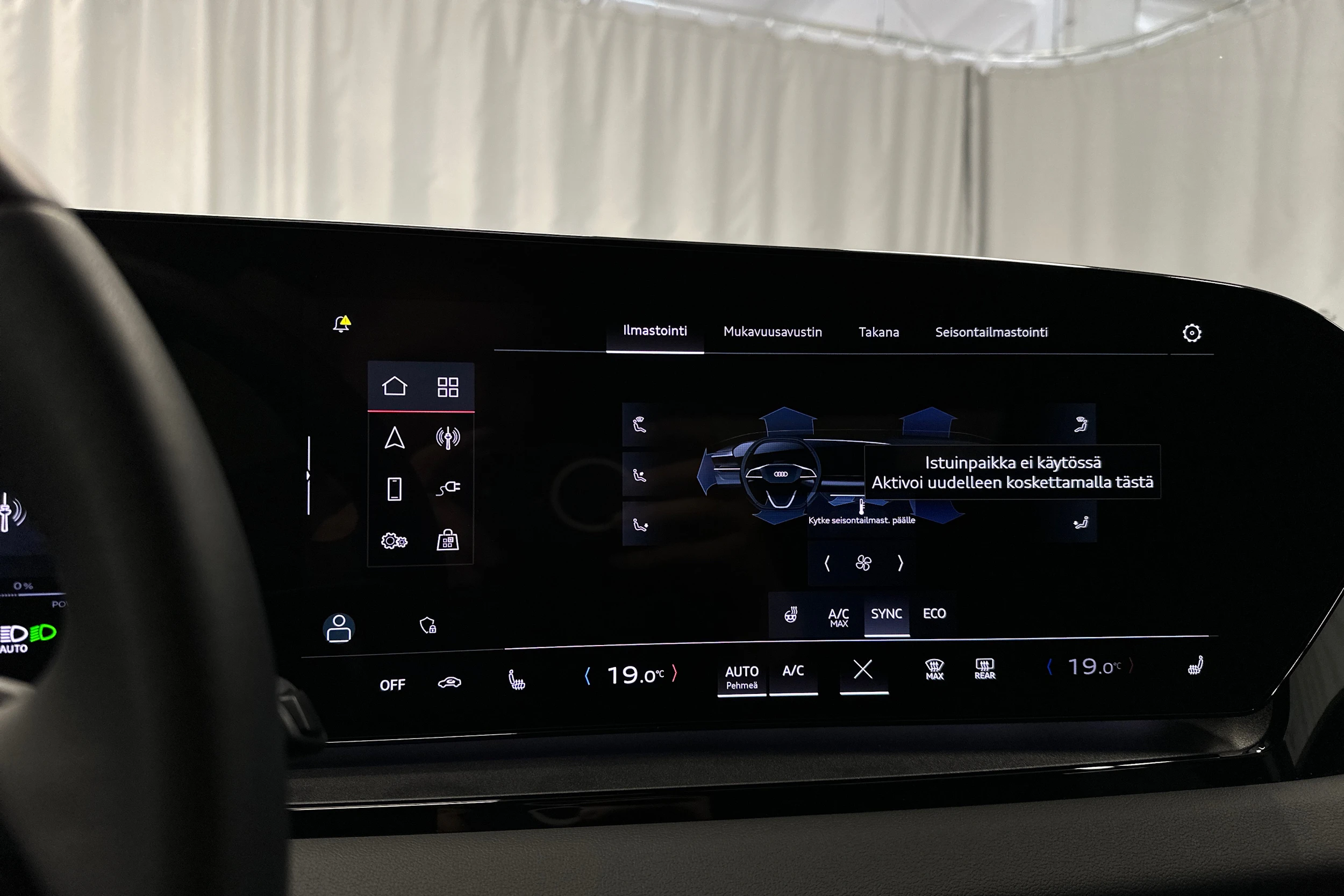 sininen Audi Q6 e-tron 2025 kuva 25.
