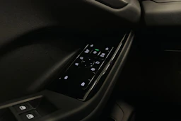sininen Audi Q6 e-tron 2025 kuva 26.