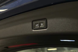 sininen Audi Q6 e-tron 2025 kuva 30.