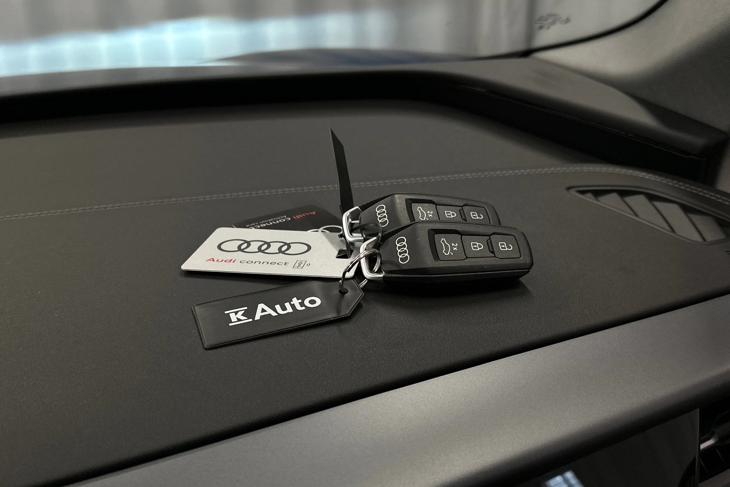 sininen Audi Q6 e-tron 2025 kuva 32.