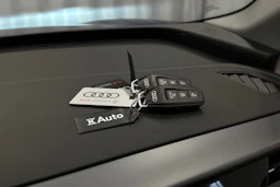 sininen Audi Q6 e-tron 2025 kuva 32.