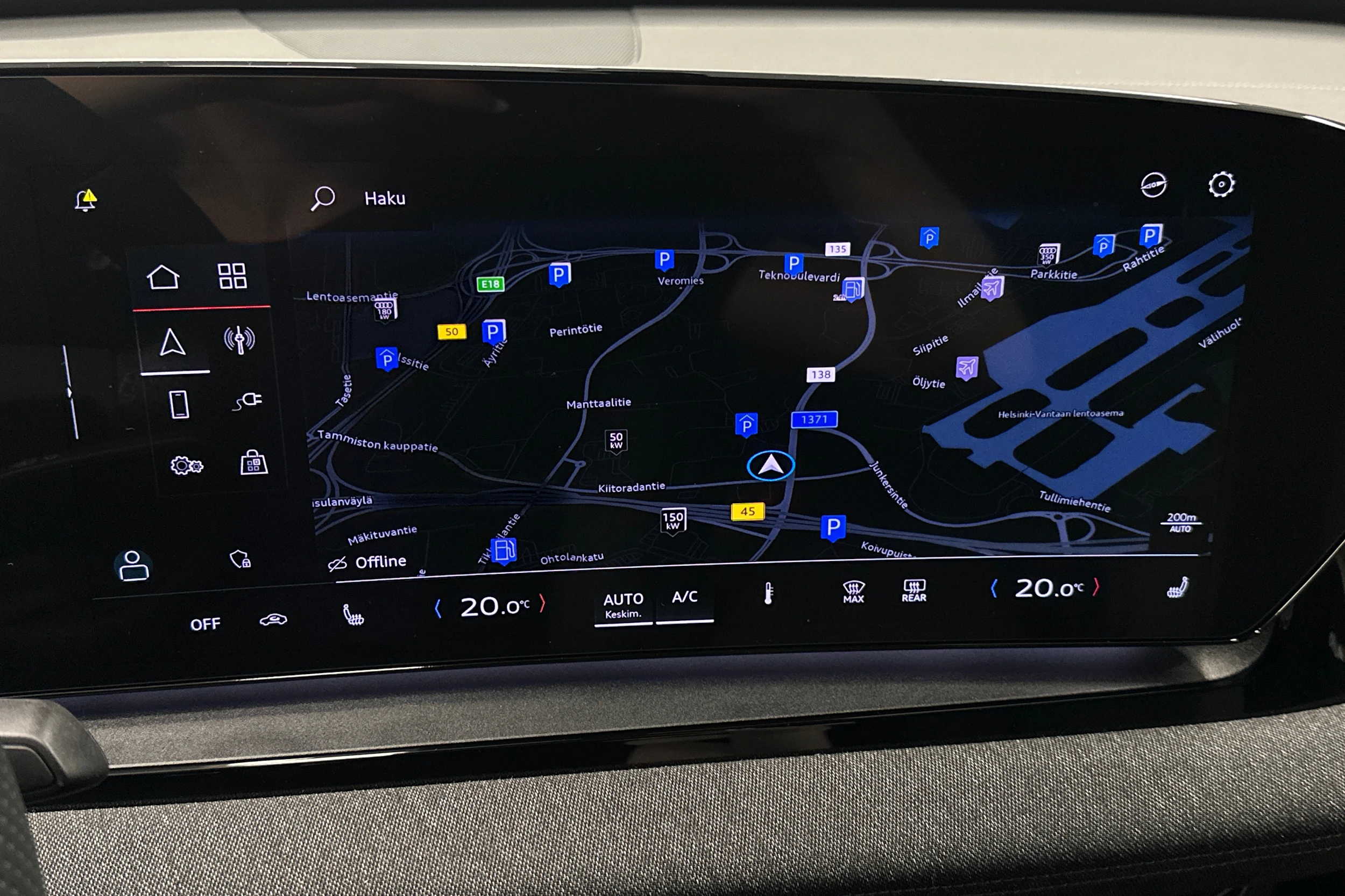 musta Audi Q6 e-tron 2025 kuva 18.