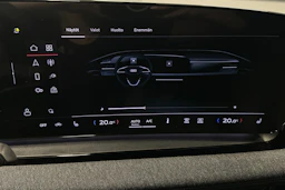 musta Audi Q6 e-tron 2025 kuva 22.