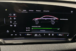 musta Audi Q6 e-tron 2025 kuva 23.