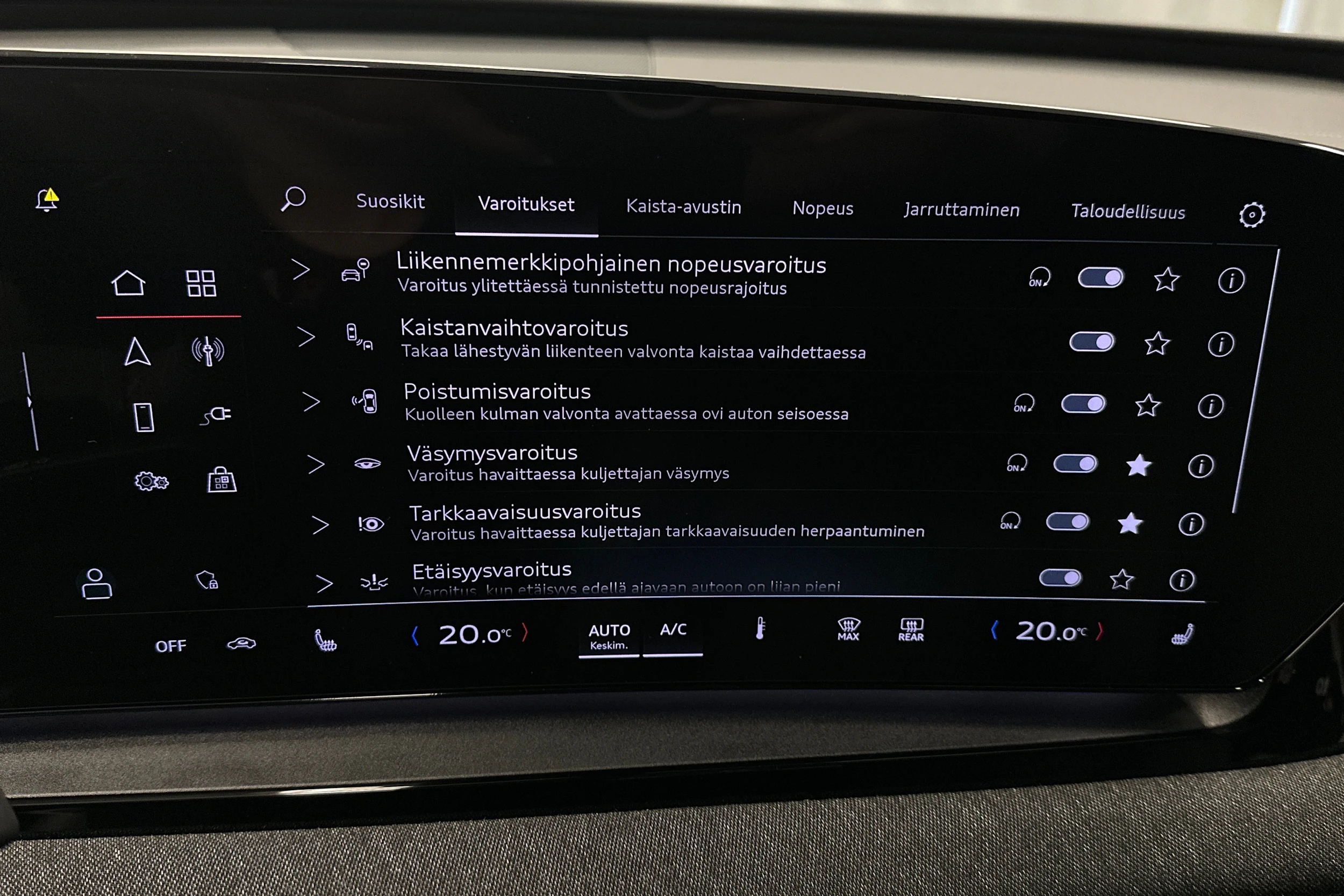 musta Audi Q6 e-tron 2025 kuva 24.