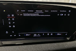 musta Audi Q6 e-tron 2025 kuva 25.