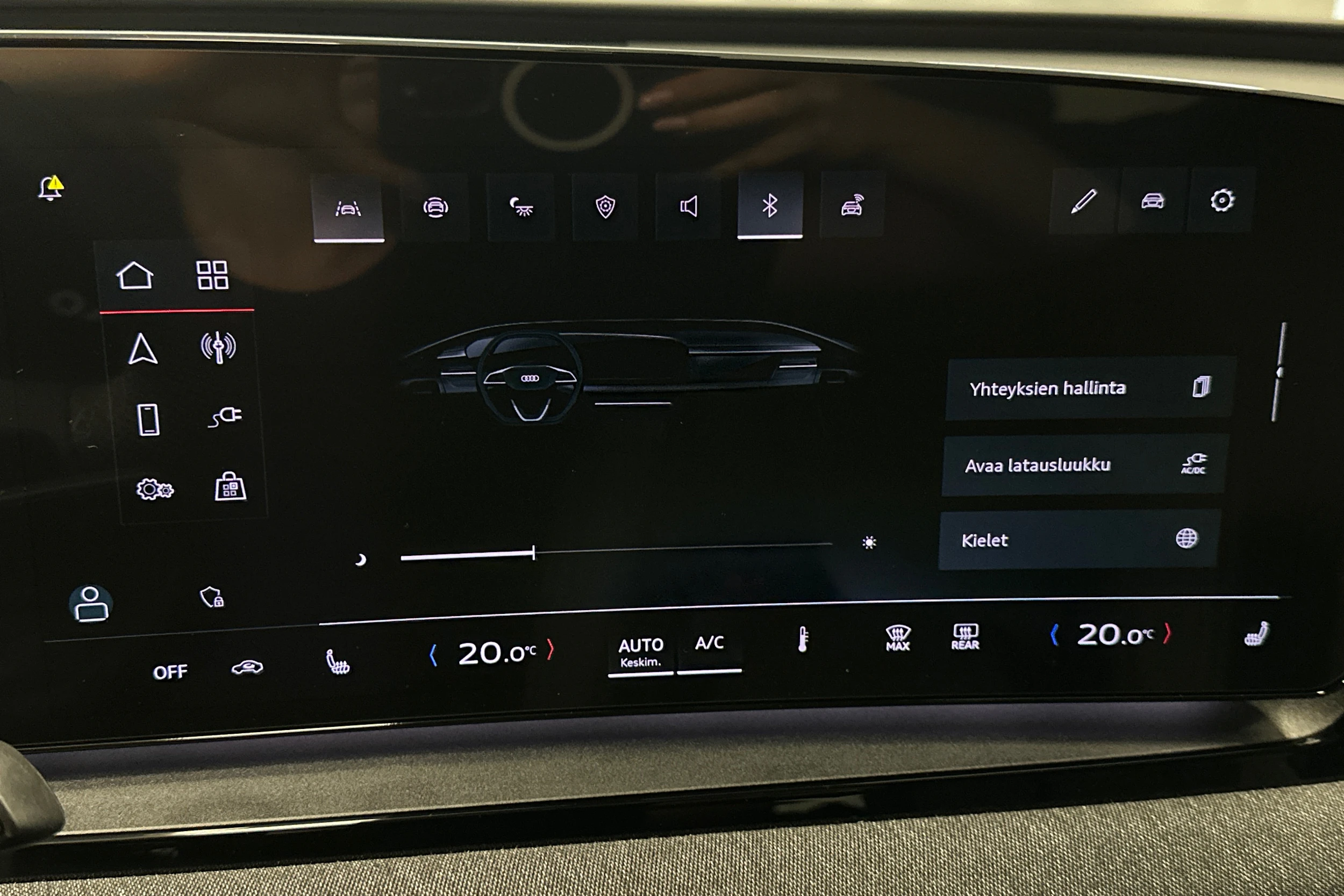 musta Audi Q6 e-tron 2025 kuva 29.