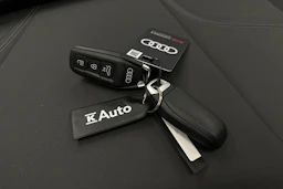 musta Audi Q6 e-tron 2025 kuva 39.