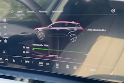 harmaa Audi Q6 e-tron 2025 kuva 17.