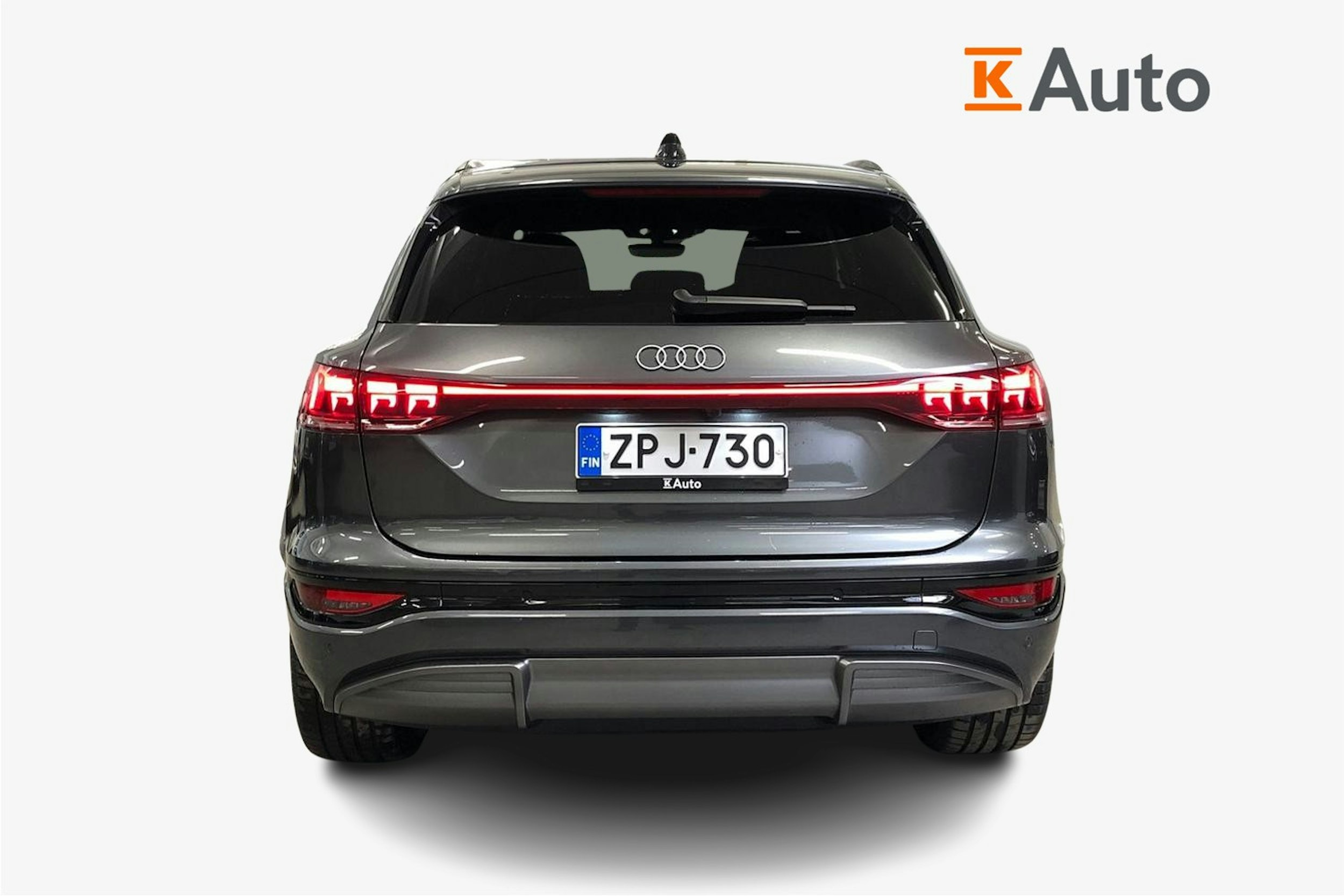 met. harmaa Audi Q6 e-tron 2025 kuva 3.