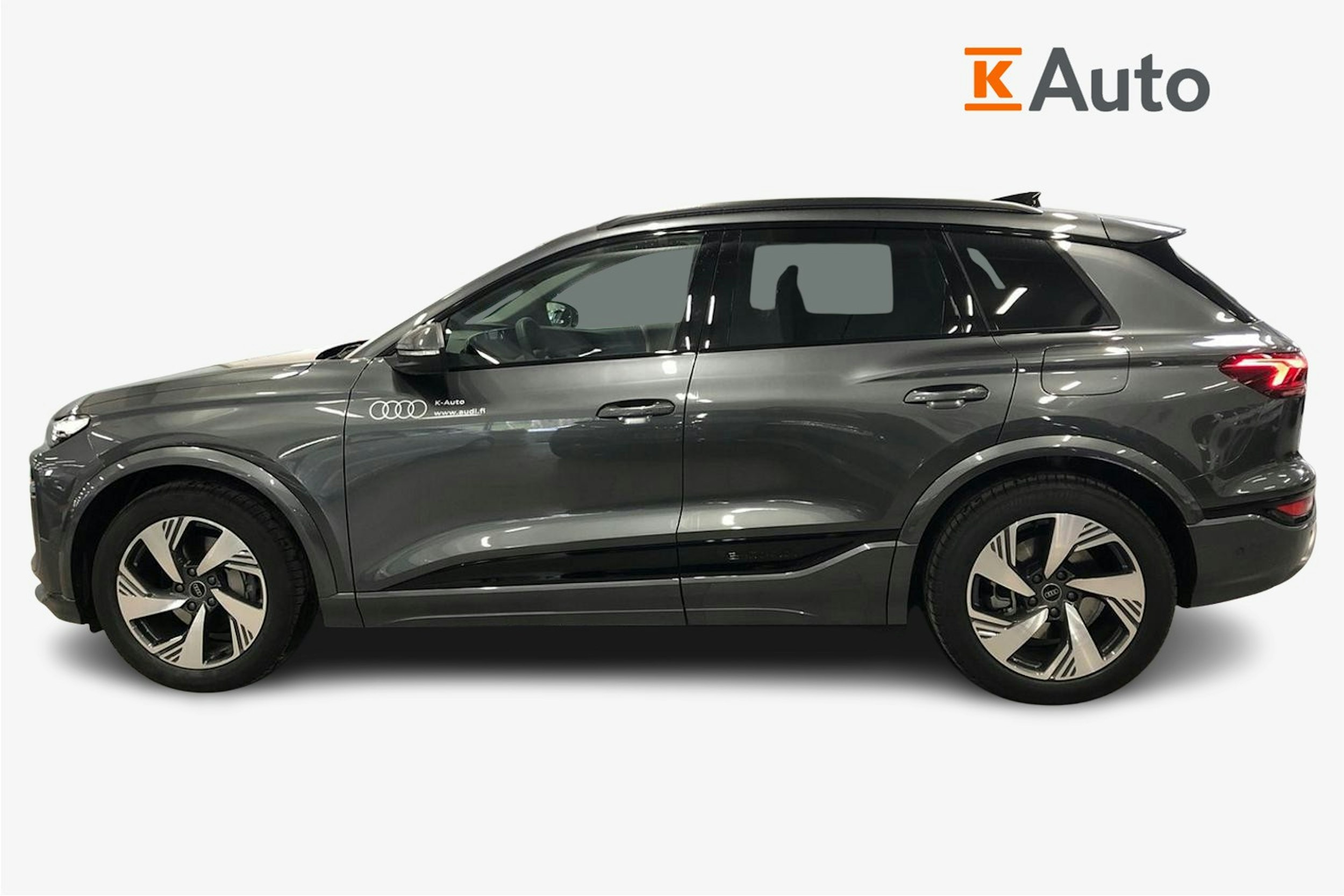met. harmaa Audi Q6 e-tron 2025 kuva 5.