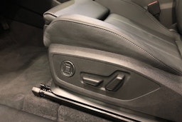 met. harmaa Audi Q6 e-tron 2025 kuva 14.