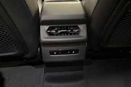 met. musta Audi Q6 e-tron 2026 kuva 15.