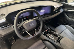 met. musta Audi Q6 e-tron 2026 kuva 6.