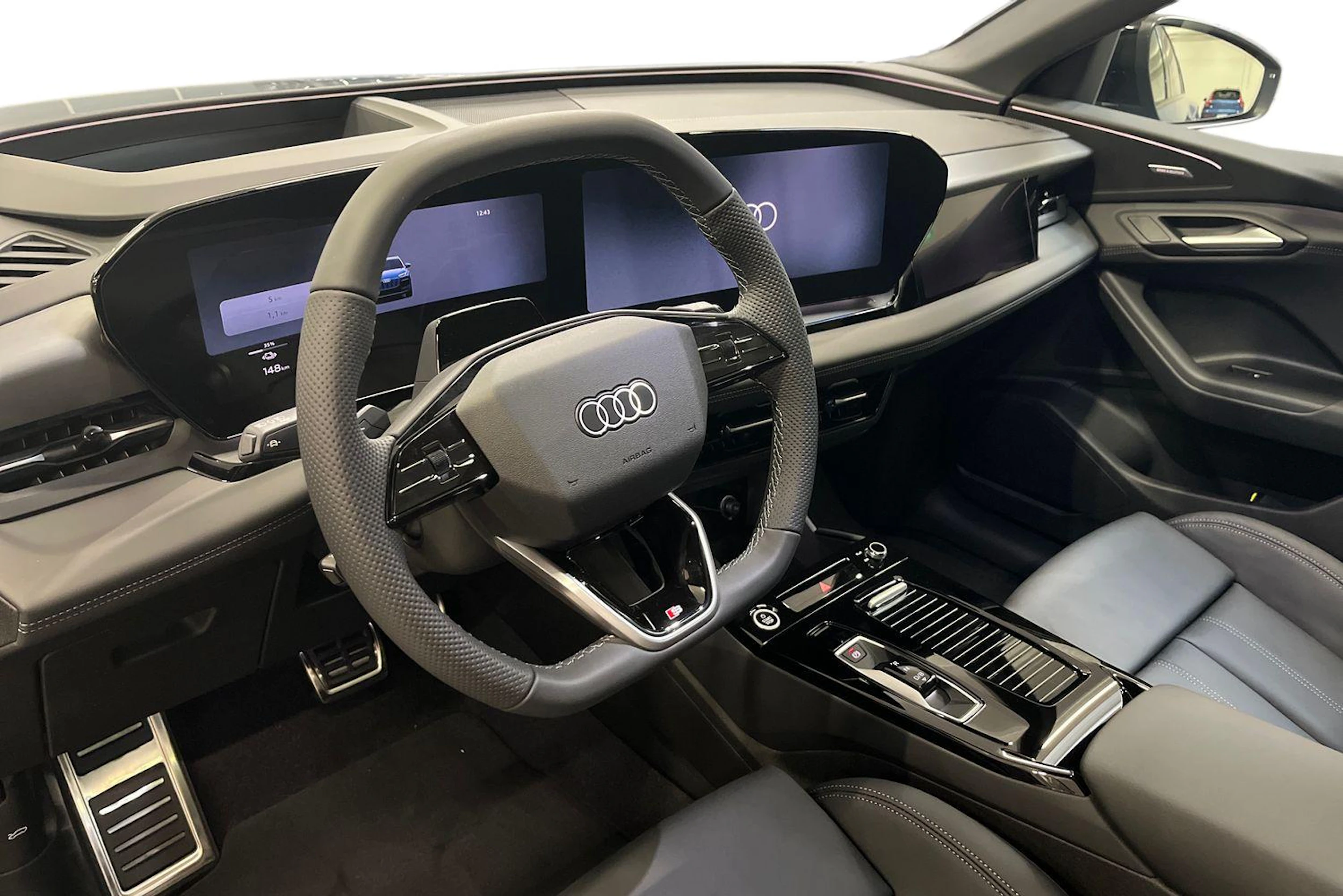 met. sininen Audi Q6 e-tron 2026 kuva 6.