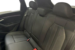 met. sininen Audi Q6 e-tron 2026 kuva 8.