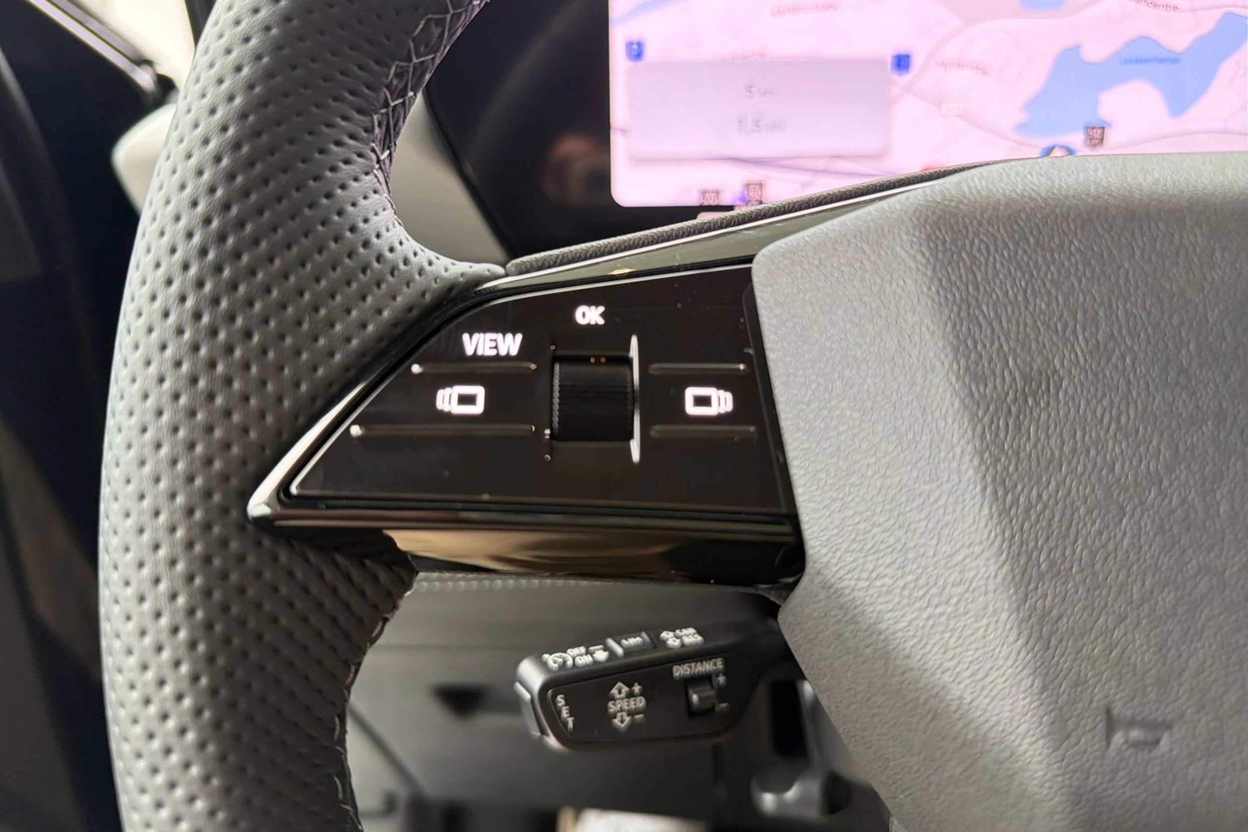 musta Audi Q6 e-tron 2026 kuva 12.