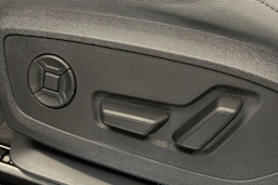 met. musta Audi Q6 e-tron 2026 kuva 12.