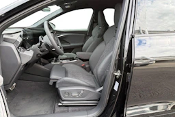 musta Audi Q6 e-tron 2026 kuva 6.