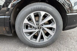 musta Audi Q6 e-tron 2026 kuva 10.