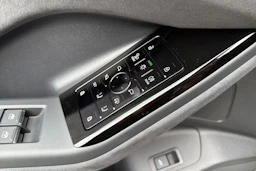 musta Audi Q6 e-tron 2026 kuva 14.
