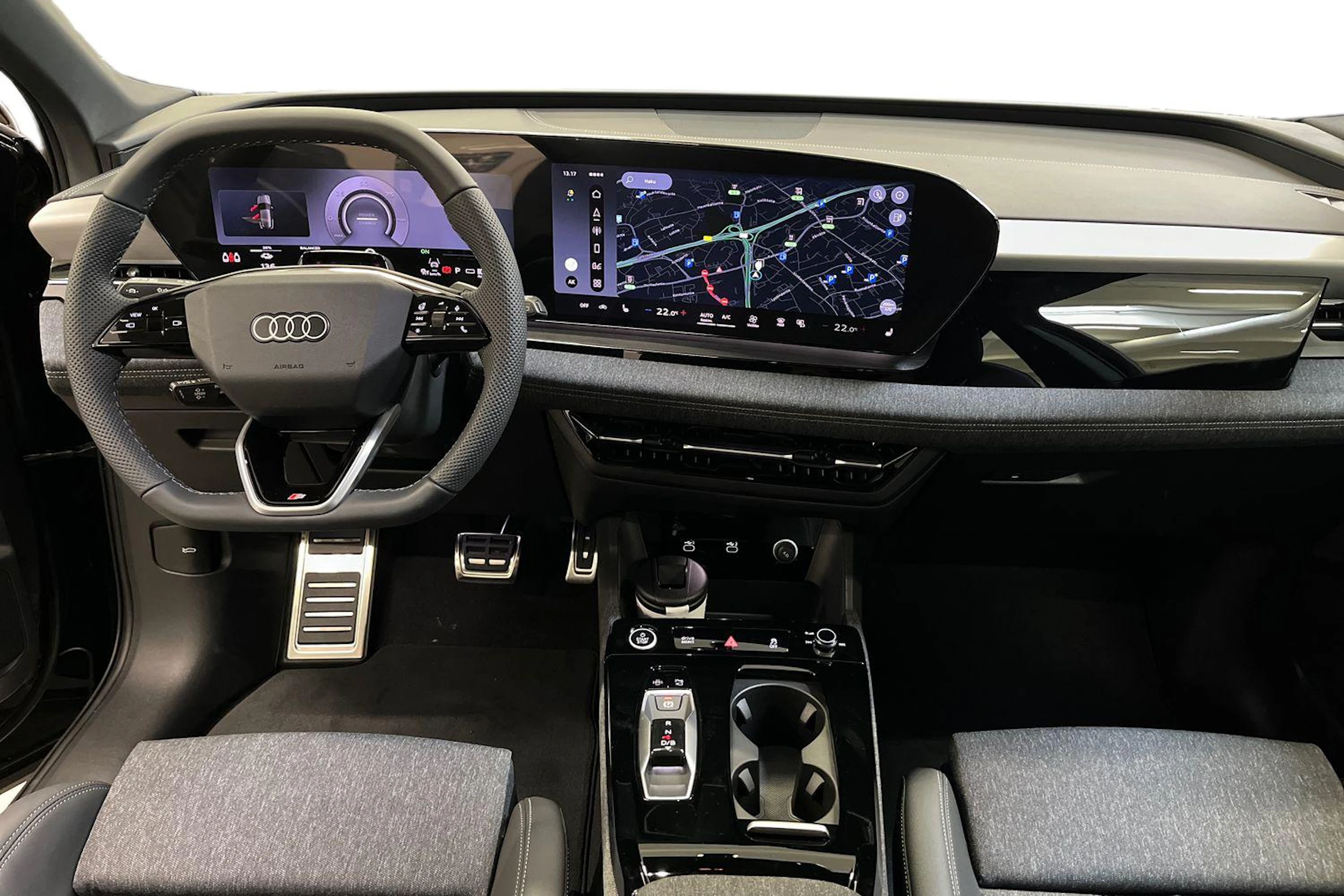 met. harmaa Audi Q6 e-tron 2026 kuva 7.
