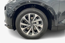 met. harmaa Audi Q6 e-tron 2026 kuva 9.