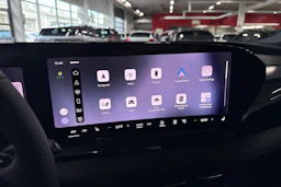 met. musta Audi Q6 e-tron 2026 kuva 21.