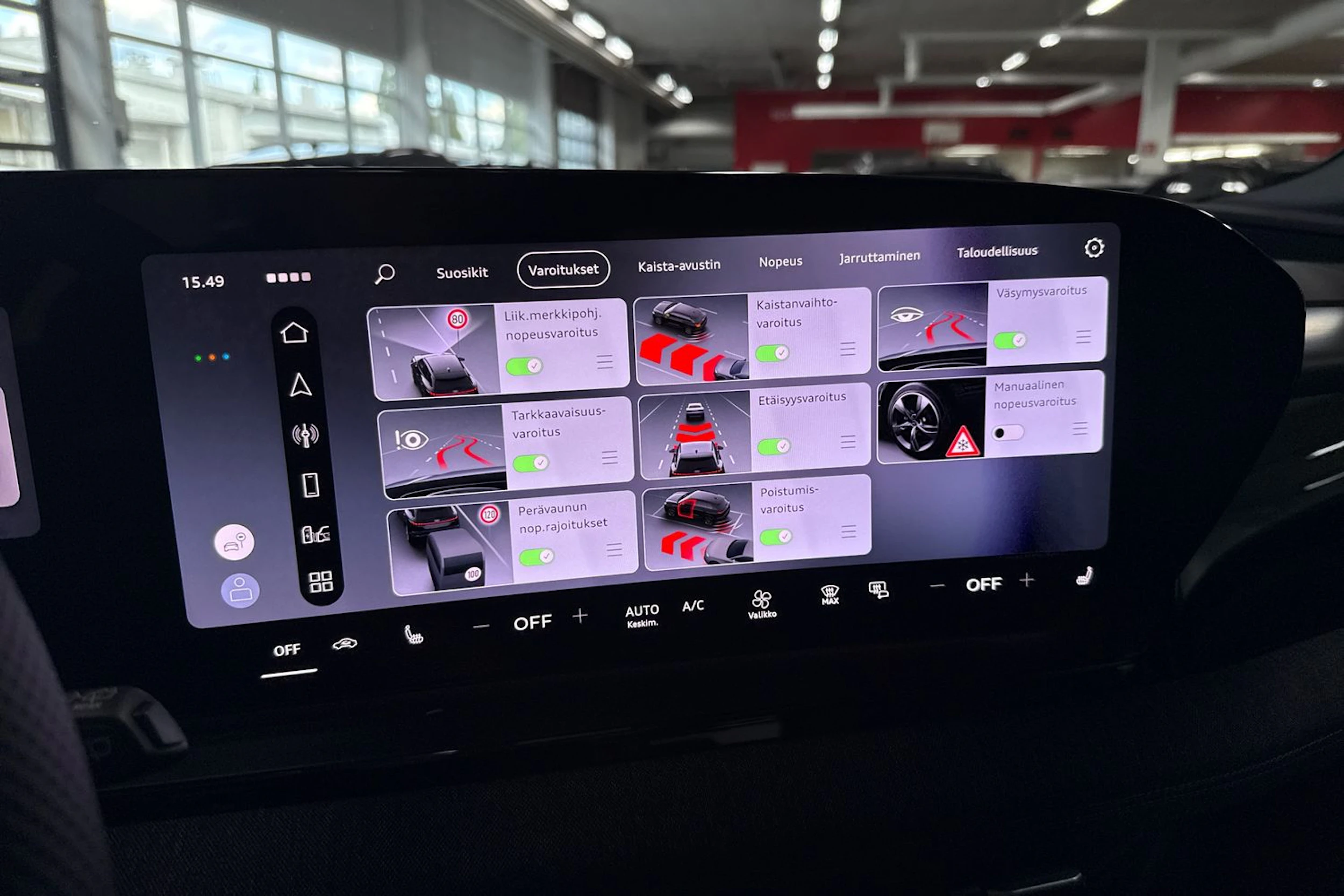 met. musta Audi Q6 e-tron 2026 kuva 22.