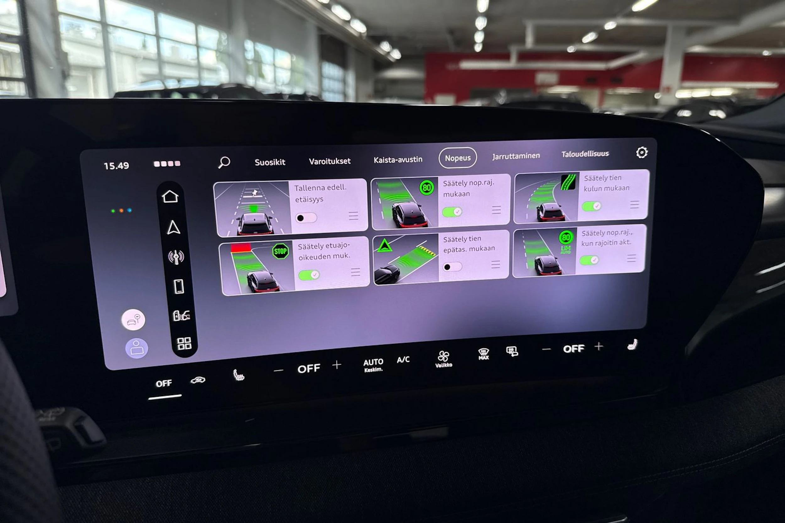 met. musta Audi Q6 e-tron 2026 kuva 24.
