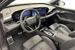 met. harmaa Audi Q6 e-tron 2026 kuva 6.