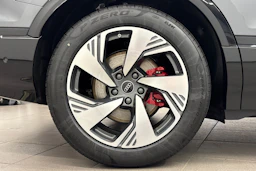 met. harmaa Audi Q6 e-tron 2026 kuva 10.