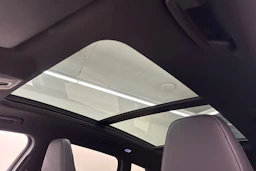met. harmaa Audi Q6 e-tron 2026 kuva 14.