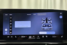 met. harmaa Audi Q6 e-tron 2026 kuva 21.