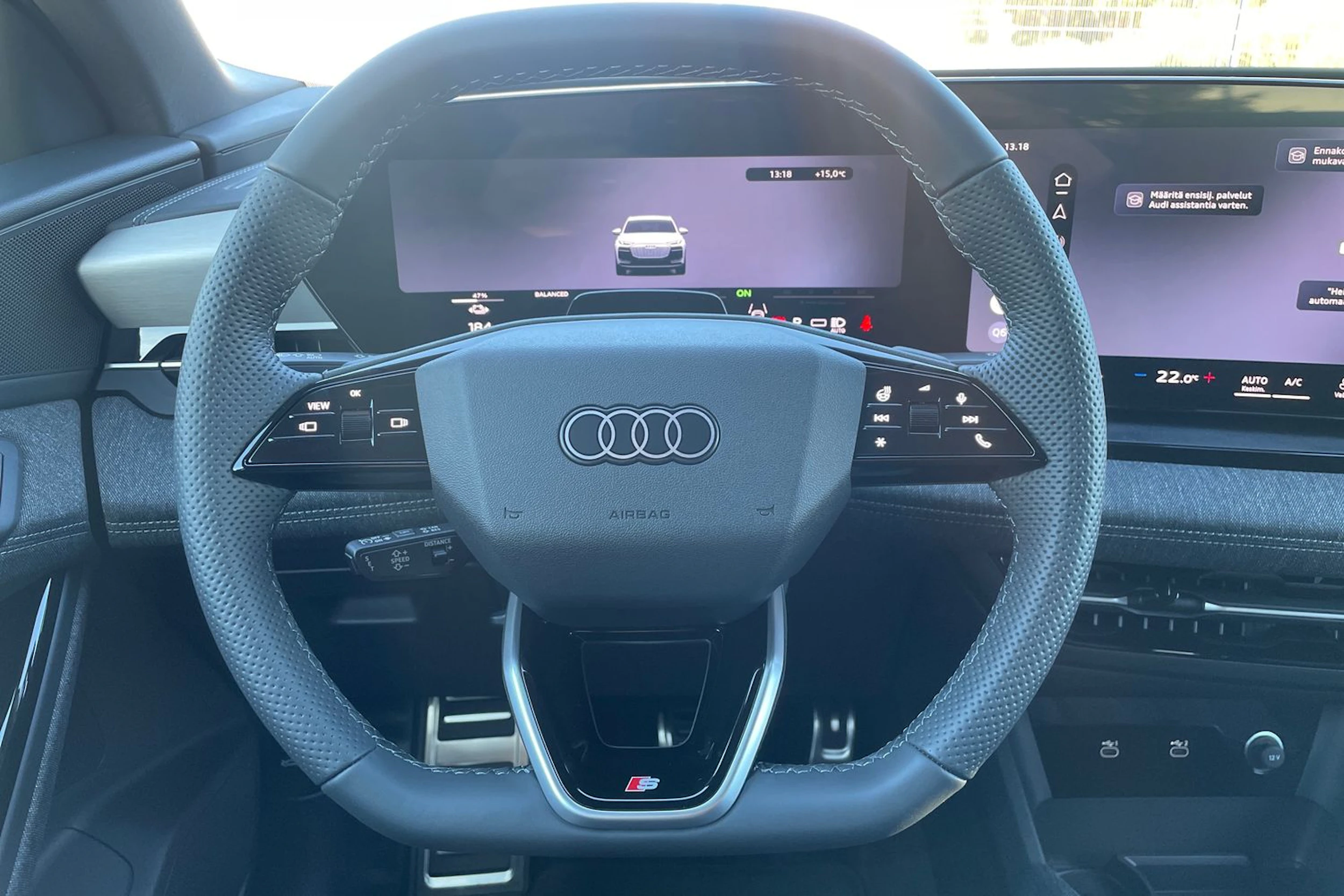 valkoinen Audi Q6 e-tron 2026 kuva 29.