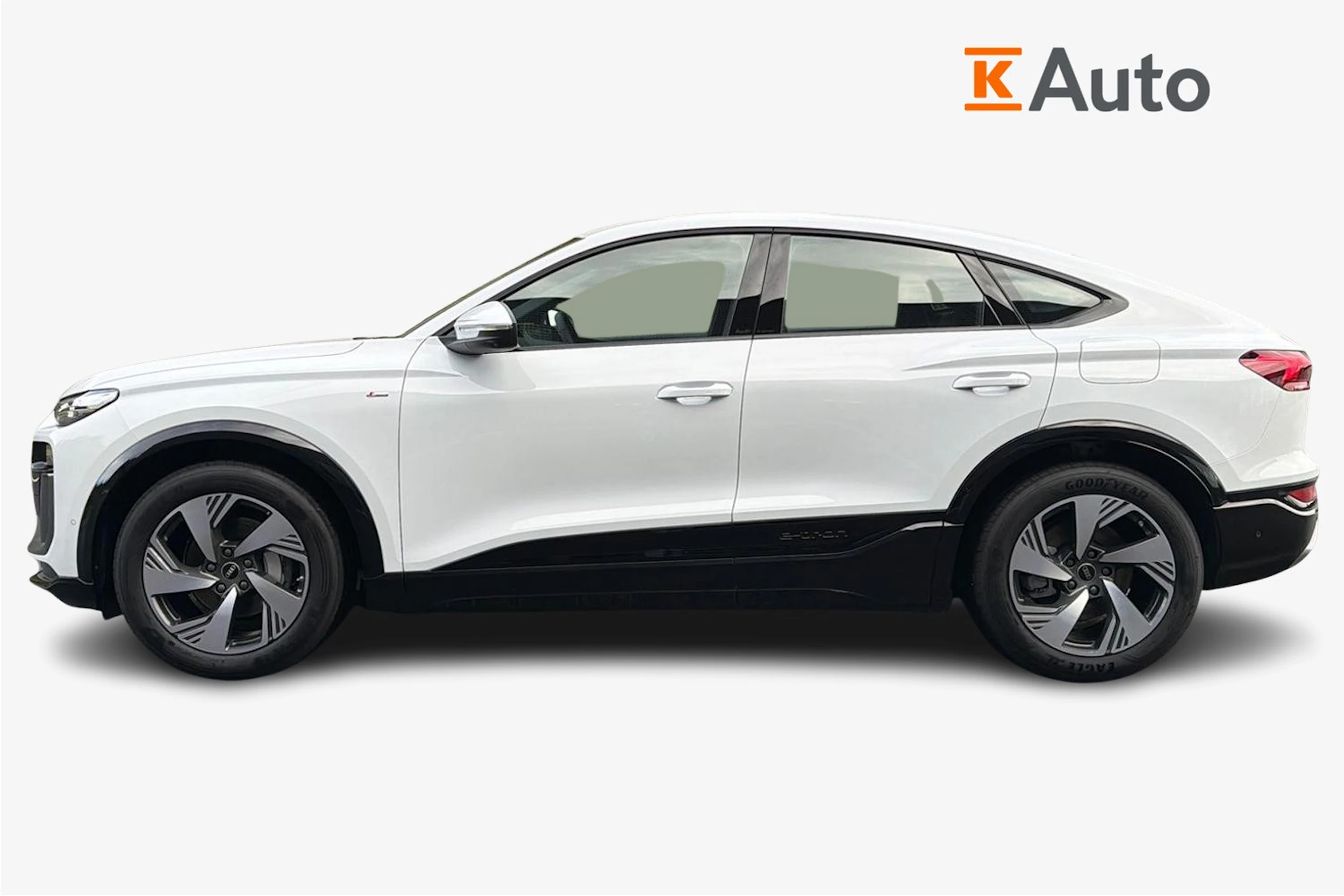 met. valkoinen Audi Q6 e-tron 2026 kuva 5.