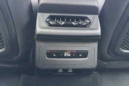 met. valkoinen Audi Q6 e-tron 2026 kuva 11.