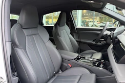 met. valkoinen Audi Q6 e-tron 2026 kuva 14.