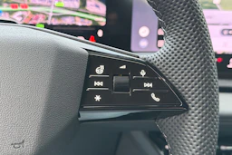 met. valkoinen Audi Q6 e-tron 2026 kuva 19.