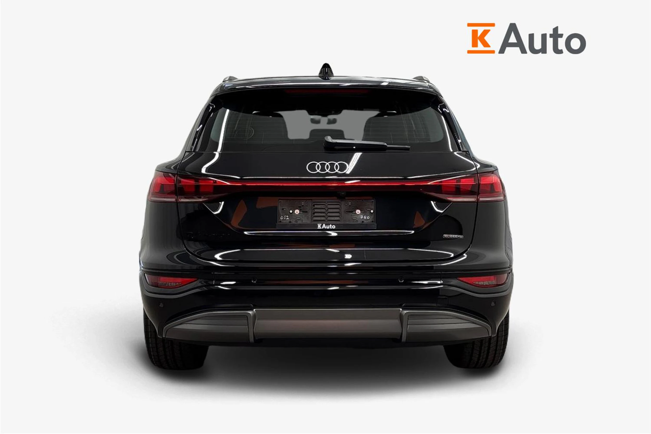 met. musta Audi Q6 e-tron 2026 kuva 3.