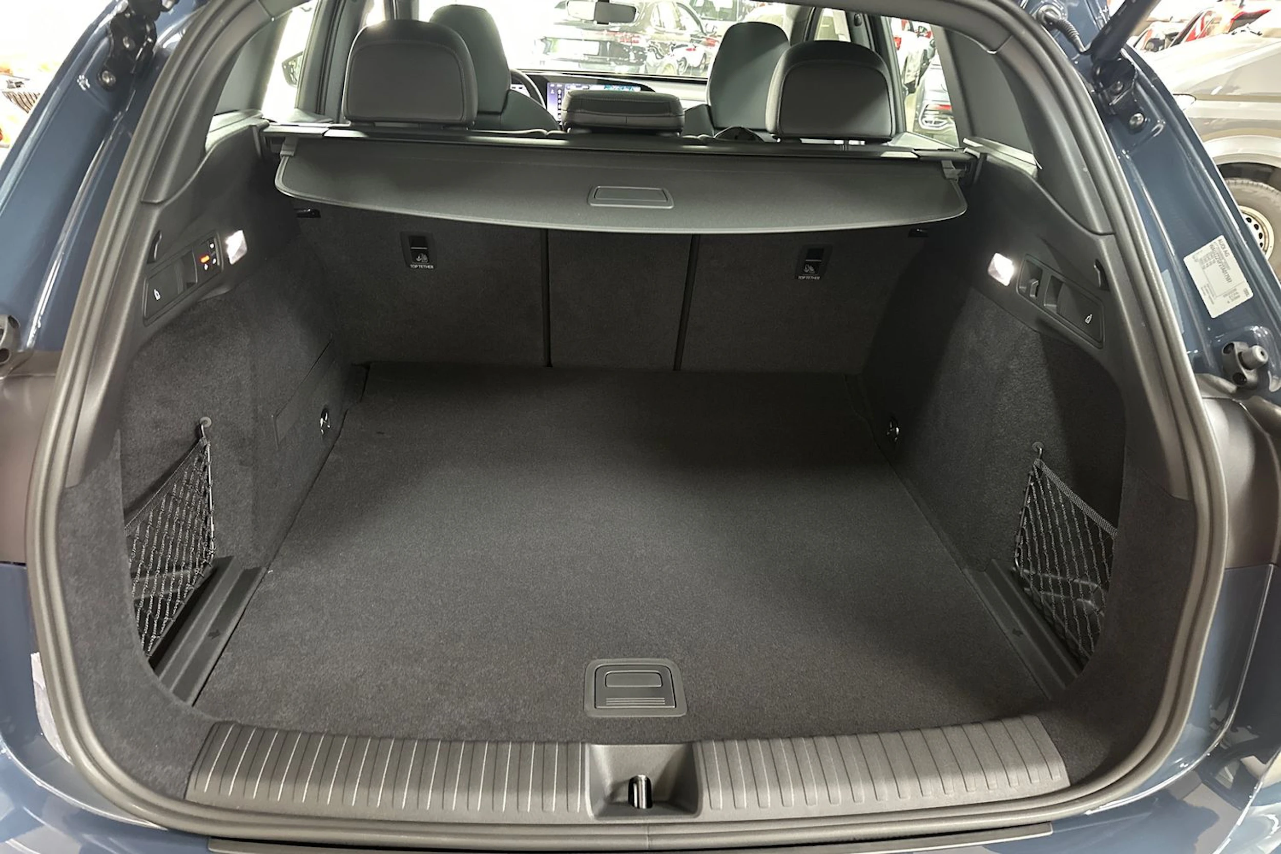 plasma sininen Audi Q6 e-tron 2026 kuva 15.