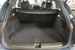 plasma sininen Audi Q6 e-tron 2026 kuva 15.