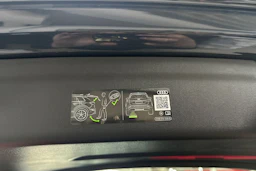 plasma sininen Audi Q6 e-tron 2026 kuva 18.
