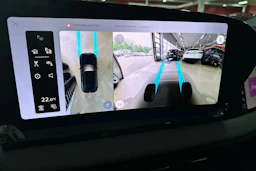 plasma sininen Audi Q6 e-tron 2026 kuva 38.