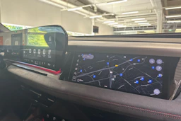 met. punainen Audi Q6 e-tron 2026 kuva 14.