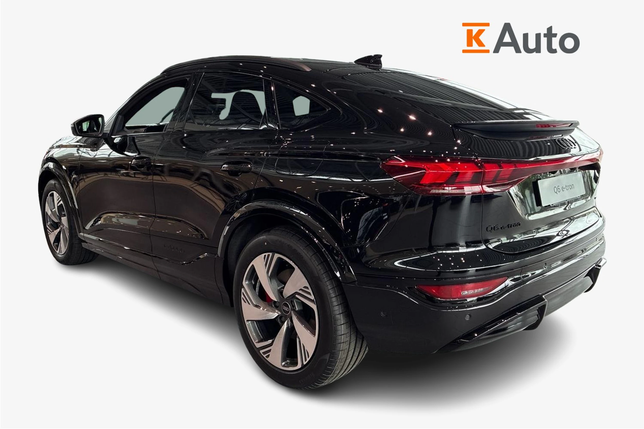 musta Audi Q6 e-tron 2026 kuva 2.