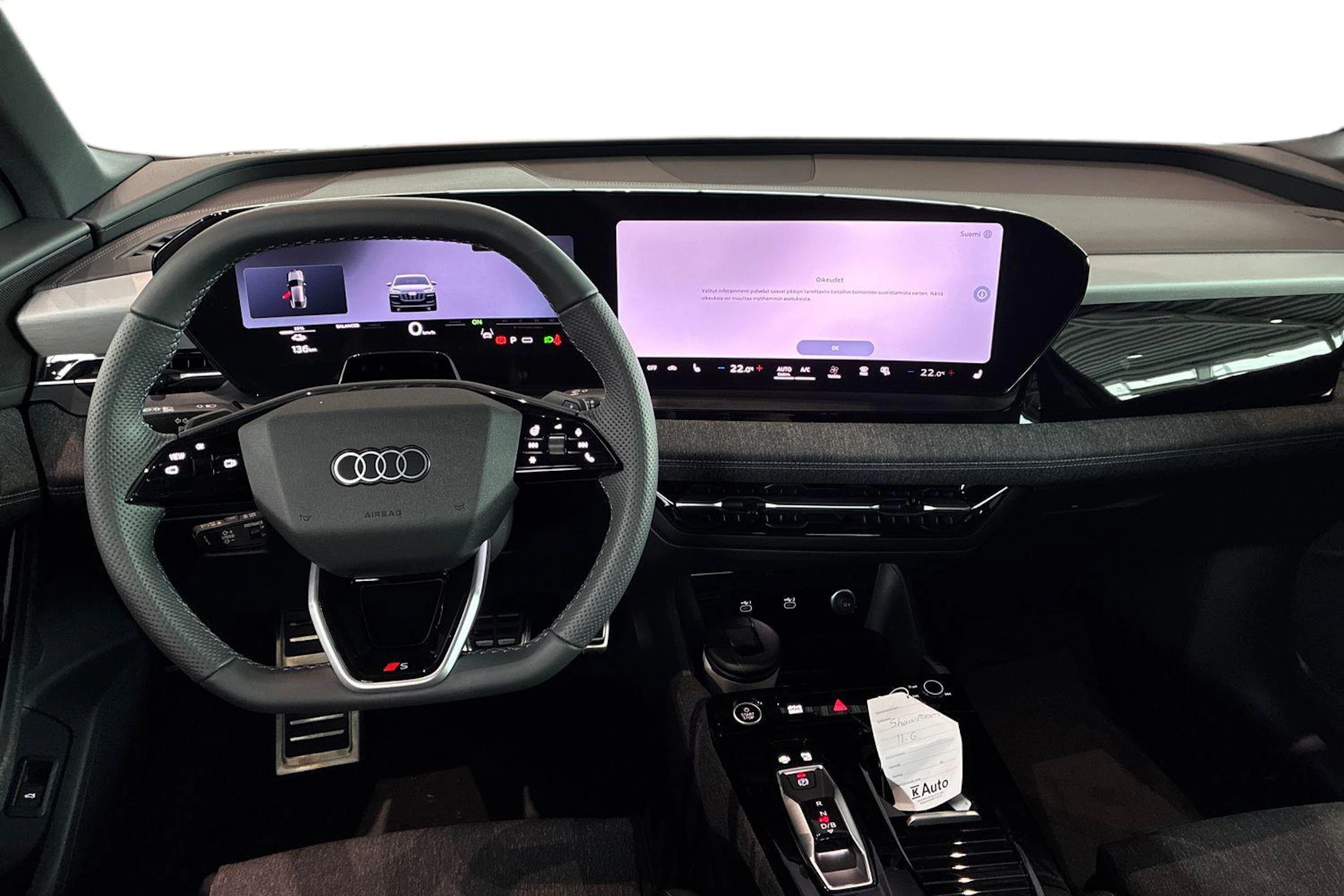 musta Audi Q6 e-tron 2026 kuva 7.