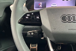 musta Audi Q6 e-tron 2026 kuva 14.