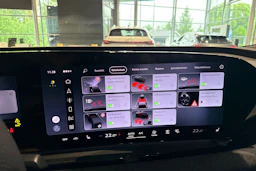 met. musta Audi Q6 e-tron 2026 kuva 18.