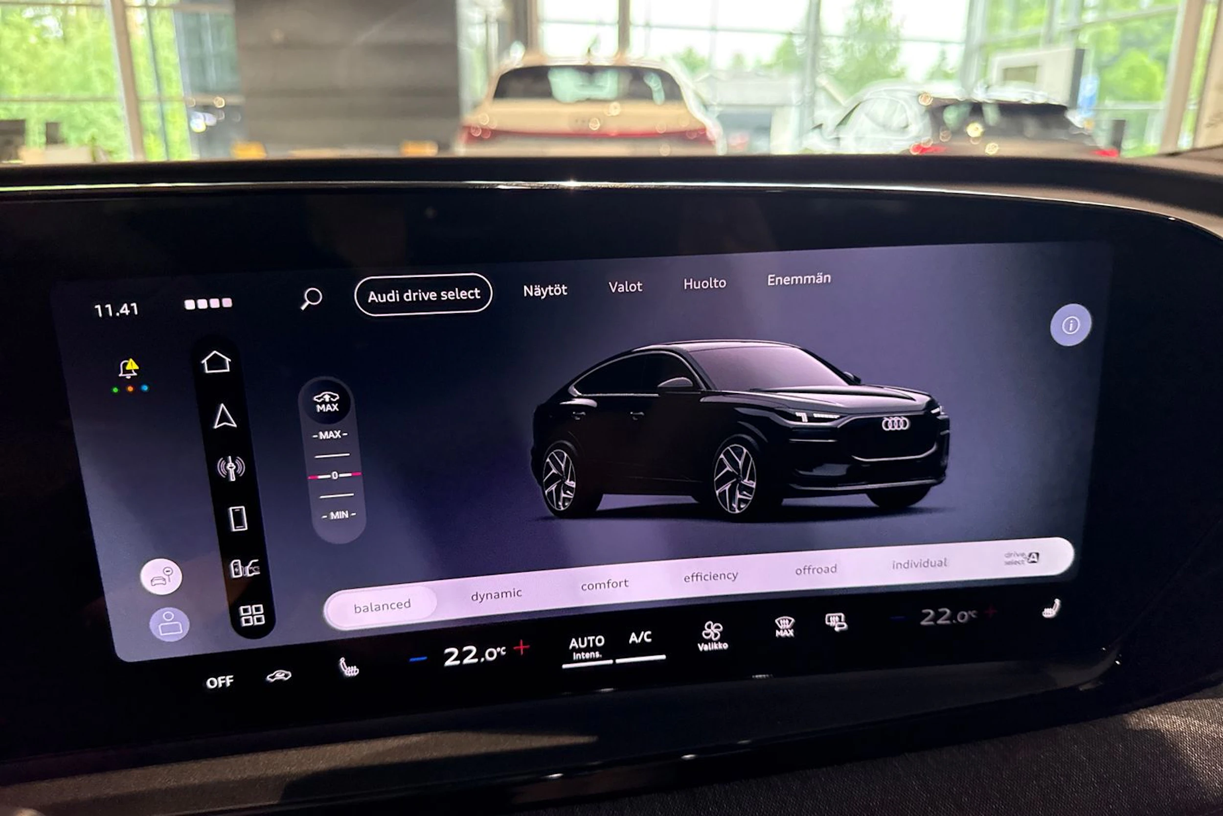 met. musta Audi Q6 e-tron 2026 kuva 26.